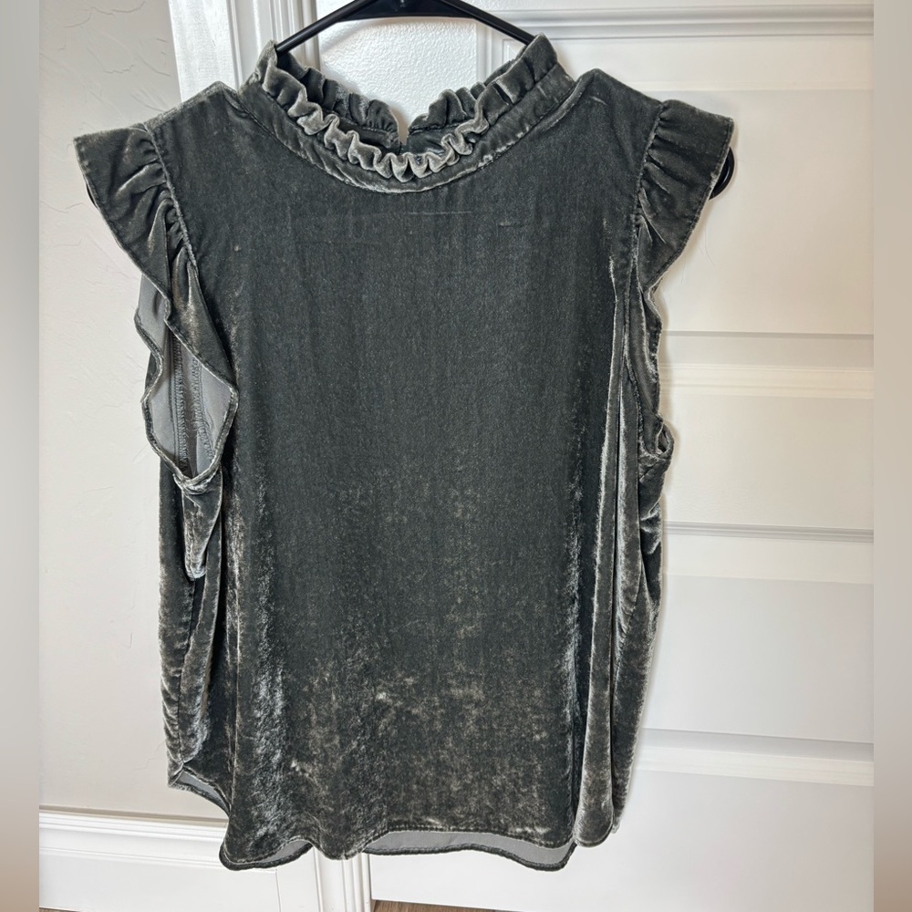 Size S Loft Velvet Tank Top Blouse Cuffed Sleeves Women’s Green